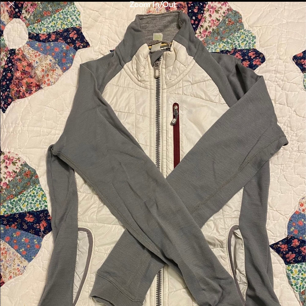 XS SMARTWOOL JACKET